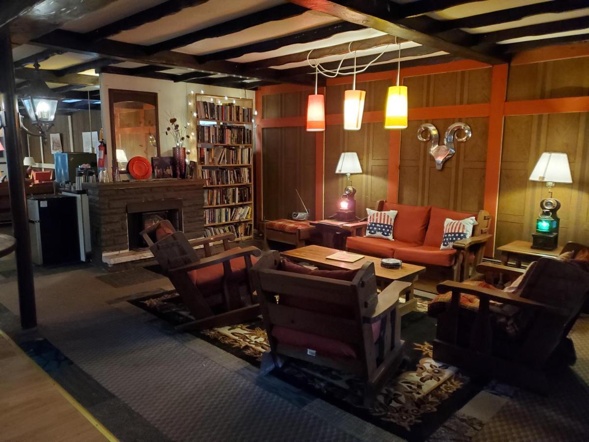 Pocono Mountain Hotel And Spa Gouldsboro Ngoại thất bức ảnh