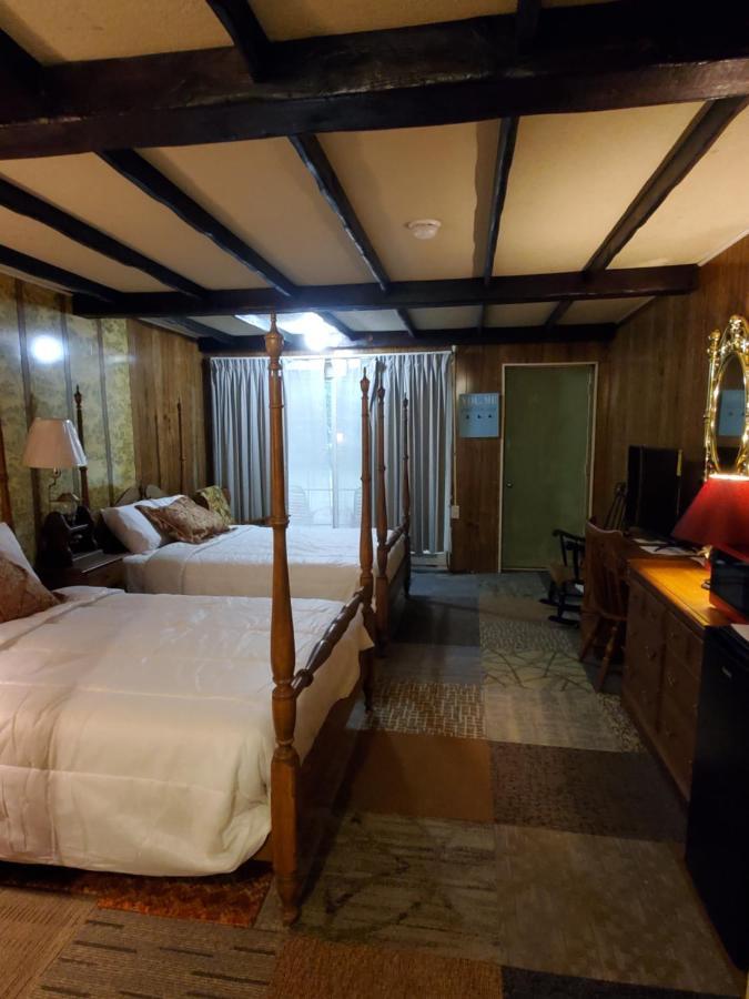 Pocono Mountain Hotel And Spa Gouldsboro Ngoại thất bức ảnh