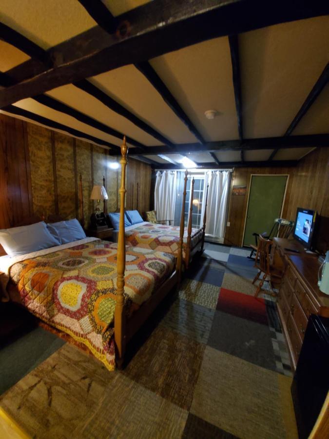 Pocono Mountain Hotel And Spa Gouldsboro Ngoại thất bức ảnh